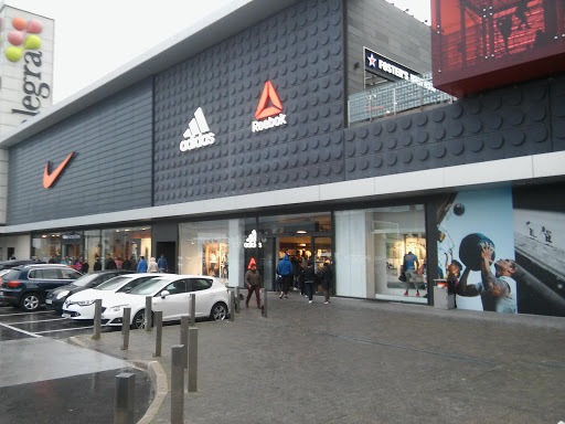 Inactivo Cantidad de Acurrucarse tienda outlet adidas Turbulencia Conceder Deportes