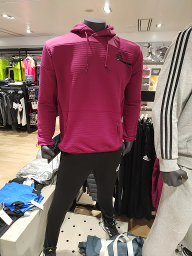 Adidas Store