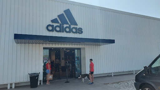 adidas outlet store caspe OFF