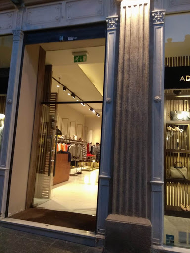 Tienda de ropa Adolfo Dominguez en Almería
