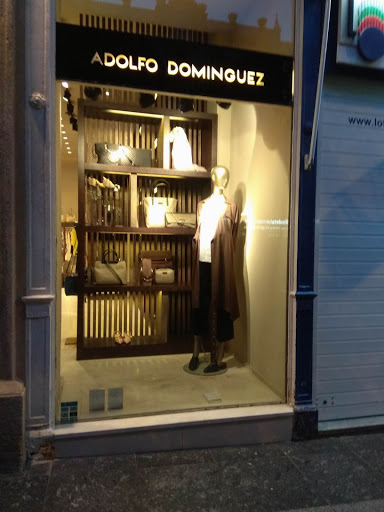 Tienda de ropa Adolfo Dominguez en Almería