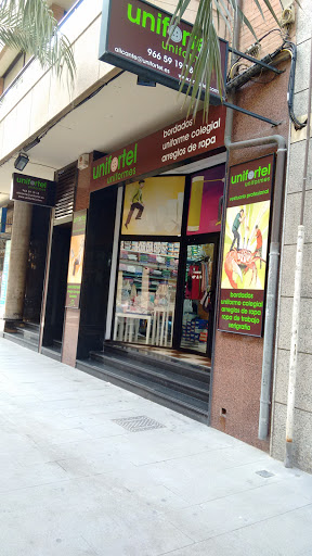 Angeles Llaz