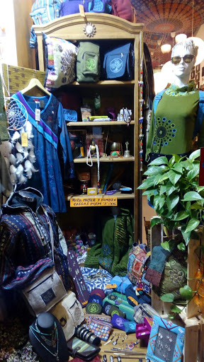 Arya Tara Gijon