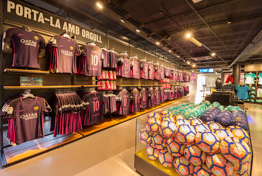 Barça Store Camp Nou - Tienda de ropa en Barcelona Tienda de ropa Barça Store Camp Nou Barcelona