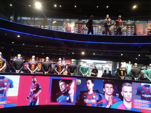 Tienda de ropa Barça Store Camp Nou en Barcelona