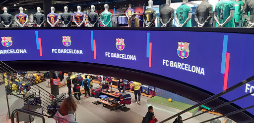 Tienda de ropa Barça Store Camp Nou en Barcelona