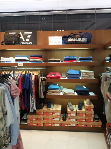 Tienda de ropa CALIENTE MURCIA Tienda de Moda últimas tendencias en ropa, bolsos, accesorios y zapatos de primeras marcas en Murcia