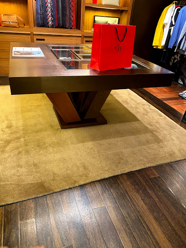 Tienda de ropa CH Carolina Herrera en València