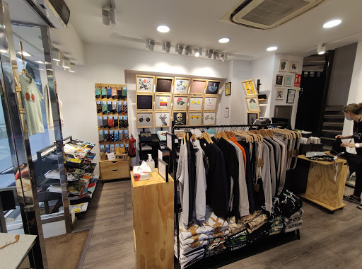 Tienda de camisetas Citees Sevilla Sierpes en Sevilla