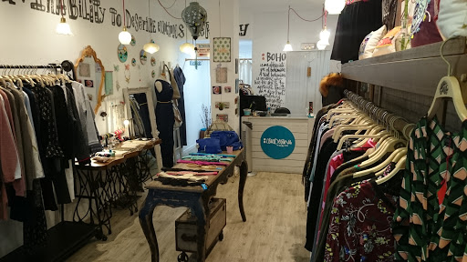 Clandestina store - Tienda de ropa de mujer en Valladolid Tienda de ropa de mujer Clandestina store Valladolid