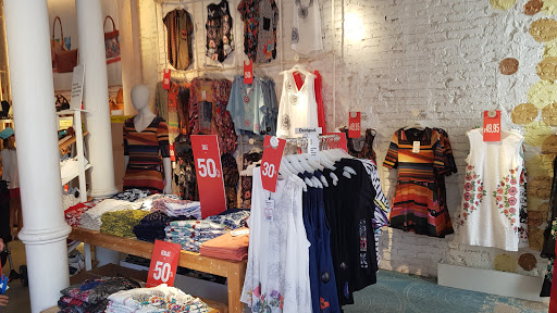 Tienda de ropa Desigual en Málaga