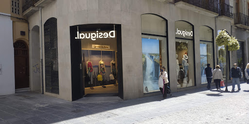 Desigual - Tienda de ropa en Granada Tienda de ropa Desigual Granada