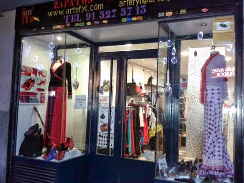 El Flamenco Vive, Ropa Y Zapatos Artefyl