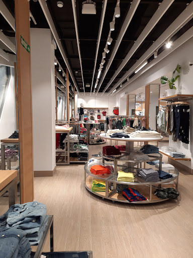 Tienda de ropa GAP - Tienda oficial GAP en Barcelona en Barcelona