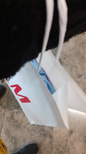 Tienda de ropa H&M en Badalona