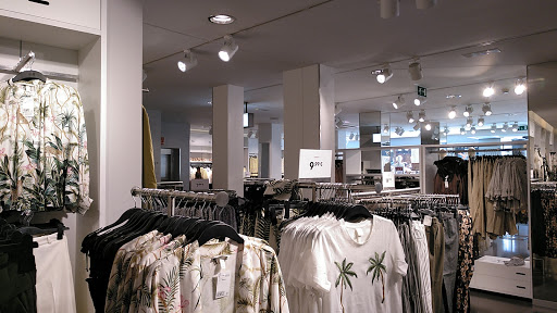 Tienda de ropa H&M en Granada