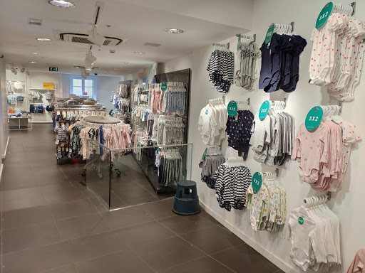H&M