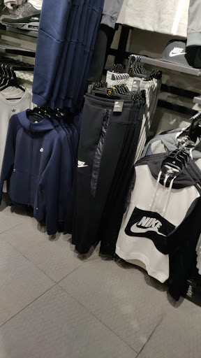 Tienda de ropa de deportes JD Sports en Salamanca