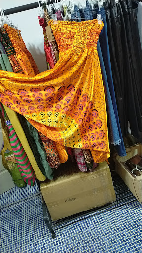 Tienda de ropa La Hormiga Hippie en Badajoz