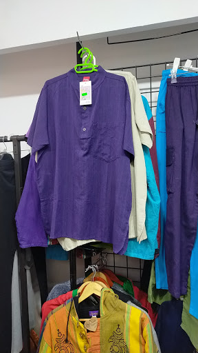 Tienda de ropa La Hormiga Hippie en Badajoz