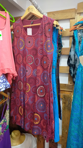 Tienda de ropa La Hormiga Hippie en Badajoz