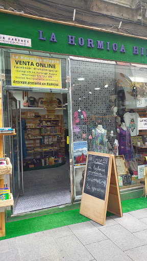 Tienda de ropa La Hormiga Hippie en Badajoz
