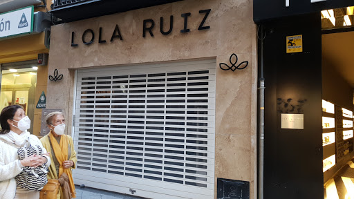 Tienda de ropa Lola Ruiz en Sevilla