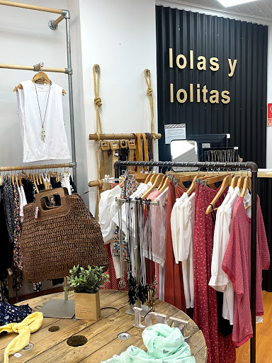 LOLAS Y LOLITAS SHOWROOM (EQUALSTORES) - Tienda de ropa en Zaragoza Tienda de ropa LOLAS Y LOLITAS SHOWROOM (EQUALSTORES) Zaragoza