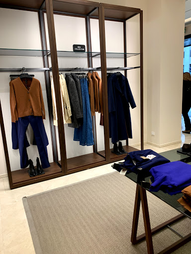 Tienda de ropa Massimo Dutti en Málaga