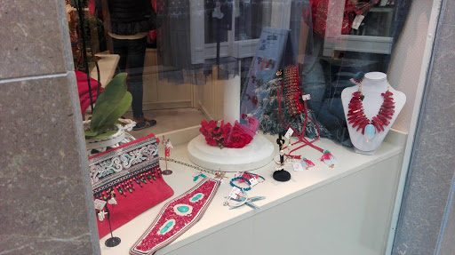 Tienda de ropa Mi Hilo Rojo en Granada