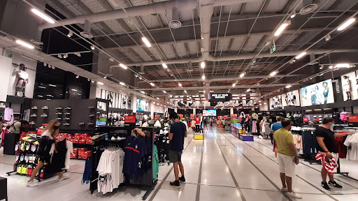 Nike Factory Store Barcelona | La Roca del Vallès ▷ Opiniones 2022