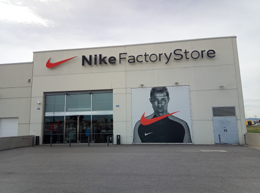 Nike Factory Store Castellon | Castelló Plana Opiniones 2023
