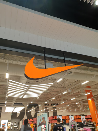 noche Odiseo jefe Nike Factory Store Getafe | Getafe ▷ Opiniones 2023