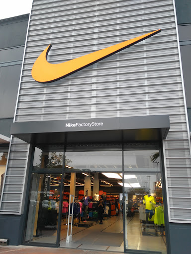 Circunferencia Civilizar envío Nike Factory Store | Terrassa ▷ Opiniones 2023