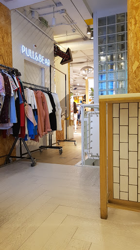 Pull&Bear - Tienda de ropa en Córdoba Tienda de ropa Pull&Bear Córdoba