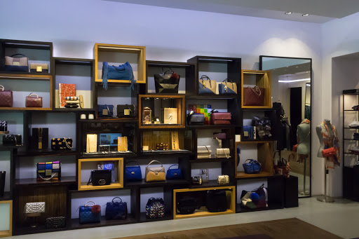 Purificación García - Tienda de ropa en Badajoz Tienda de ropa Purificación García Badajoz