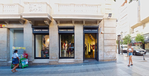 Roberto Verino - Tienda de ropa en Almería Tienda de ropa Roberto Verino Almería