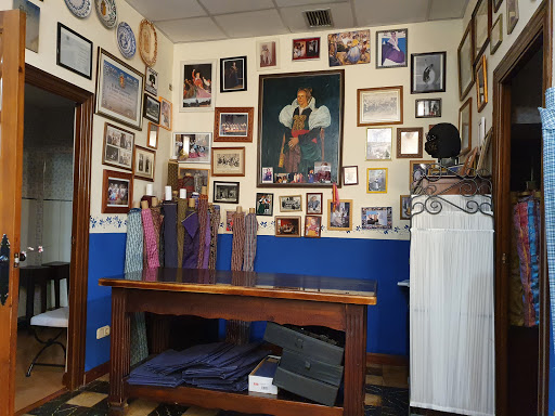 Tienda de ropa San Jorge Indumentaria Regional Zaragoza en Zaragoza
