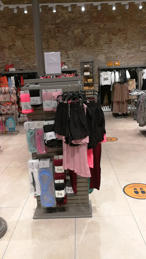 Tienda de ropa Sfera en Granada