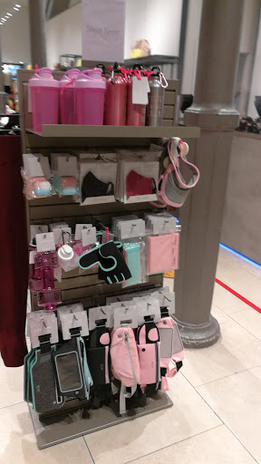 Tienda de ropa Sfera en Granada
