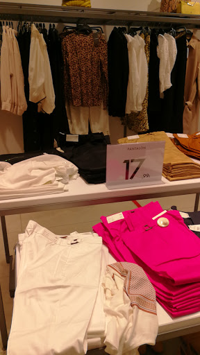 Tienda de ropa Sfera en Granada