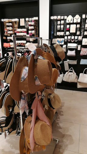 Tienda de ropa Sfera en Granada