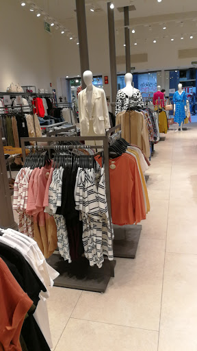 Tienda de ropa Sfera en Granada