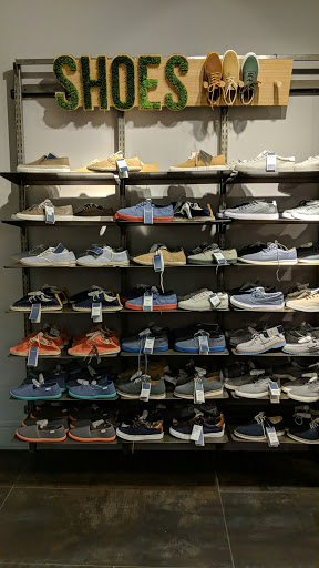 Tienda de ropa Springfield Man & Woman en Granada