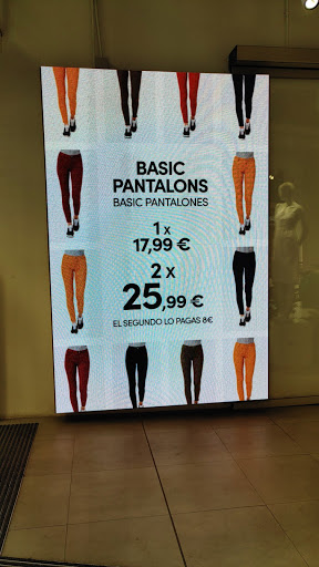 Tienda de ropa Terranova en Barcelona
