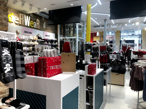 Tienda de ropa Tezenis en Málaga