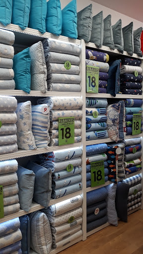 Tienda de ropa de cama TRAMAS en Badalona