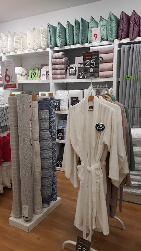 Tienda de ropa de cama TRAMAS en Badalona
