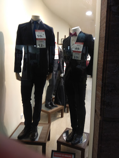 Tienda de ropa TZ Fabricantes en Almería