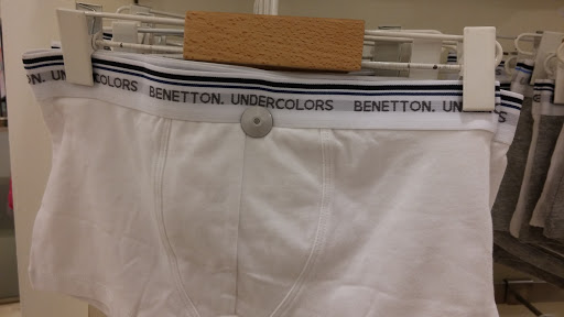 Tienda de ropa UNITED COLORS OF BENETTON en Córdoba
